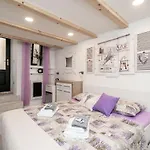 Lavender Room